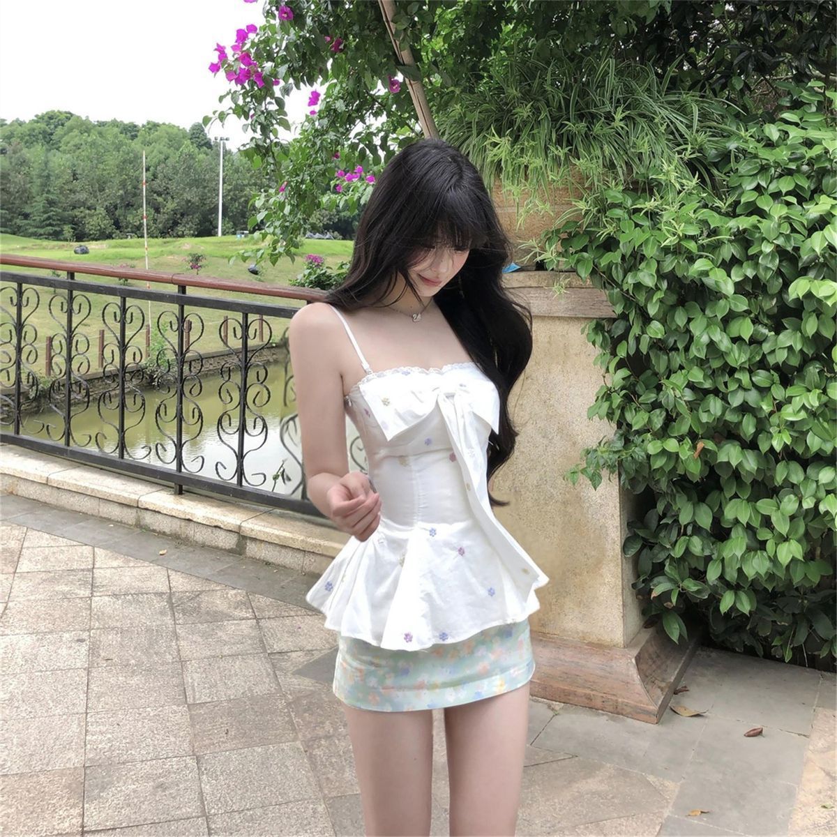 名媛气质收腰蝴蝶结吊带