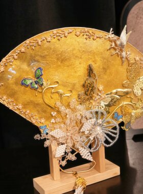 秀禾服新娘百搭团扇高级感复古金色水凝胶扇子古典龙凤褂晨袍配饰