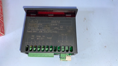 Danfoss ELC-102A ADAP-KOOL 084B8500温度控制器全新现货议价