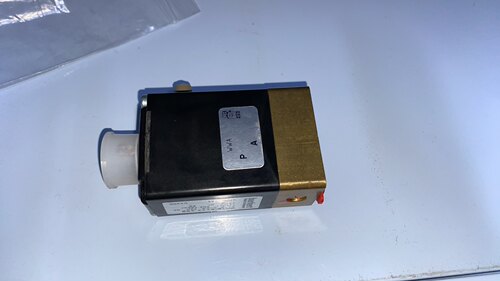 burkert  0018-8133-600 PN0-10bar 电磁阀现货议价