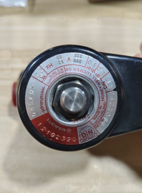 LUCIFER   电磁阀   121G2320  全新原装现货议价