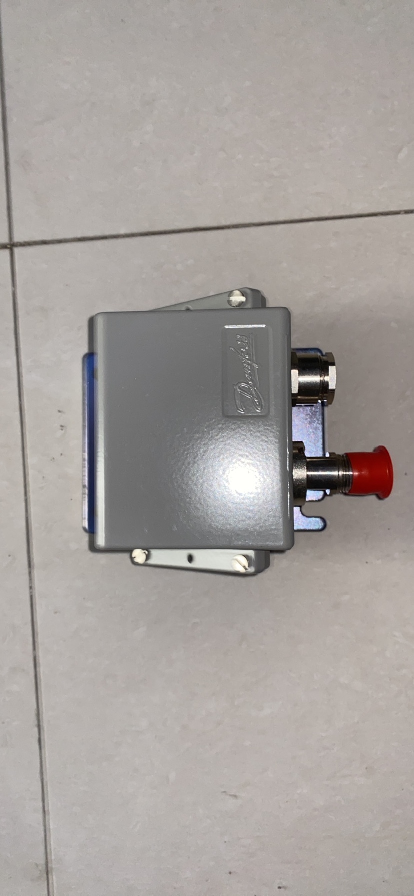 Danfoss丹佛斯EMP2-084G2108压力变送器全新现货议价