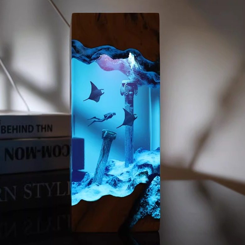 溶洞鲸鱼潜水员桌面摆件海洋艺术工艺品实木树脂灯生日礼物饰品礼,家居饰品,桌面摆件,淘宝优惠券,粉丝福利购,淘宝优惠卷