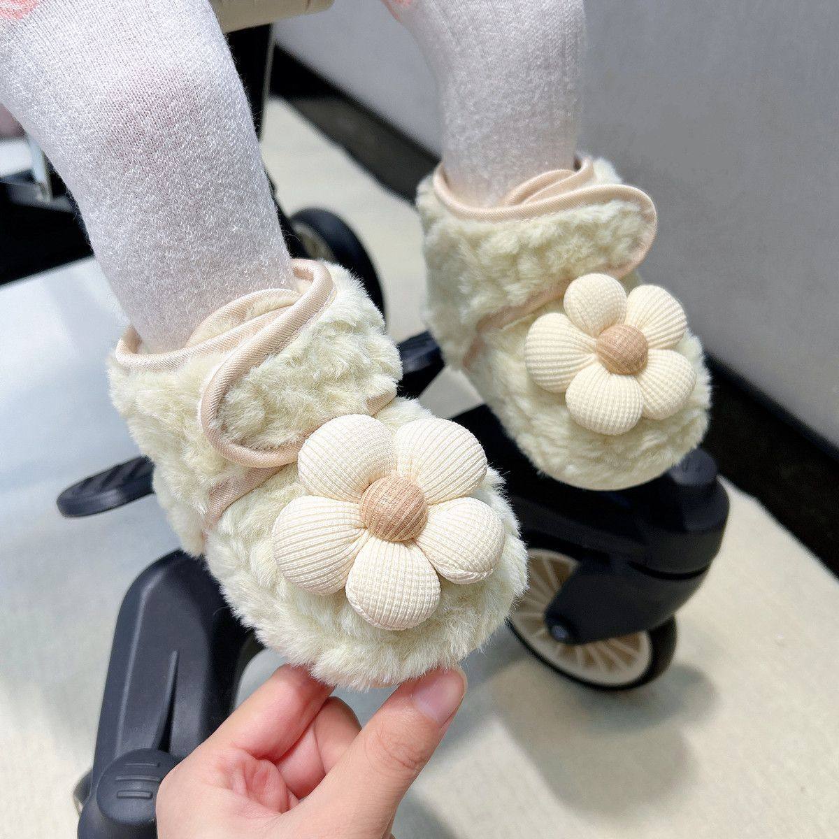 婴儿鞋秋冬季女宝宝公主鞋加绒保暖6到12个月0-3-9月学步软底棉鞋