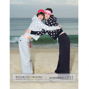 出逃赤岗西拼接腰落裆阔腿卫裤 两件套 女星星印花连帽卫衣休闲套装