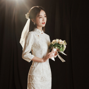 新中式改良白色订婚旗袍女年轻款少女秋季日常素雅高贵长袖连衣裙