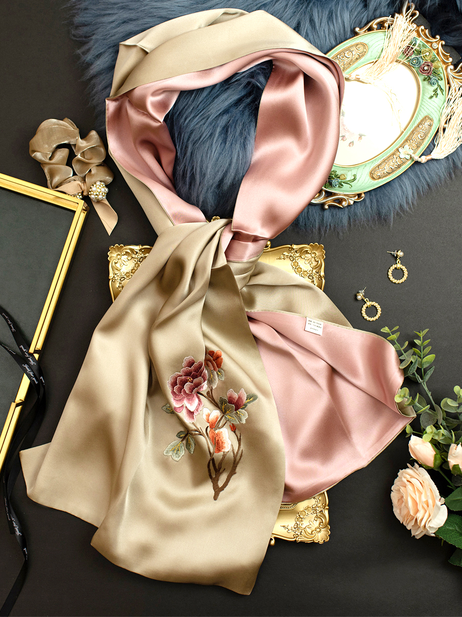 Silk silk scarf scarf woman to send mother-in-law birthday gift Suzhou embroidered shawl Suzhou mulberry silk gift box to the elders