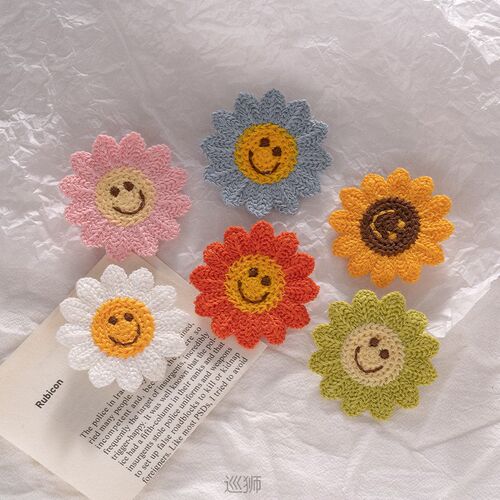 Lovely smiling face expression sunflower Plush Brooch Japane