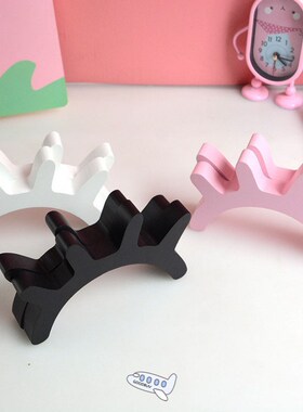 1 Pair Nordic Style Cute Wooden 3D Eyelash Wall Sticker Deco