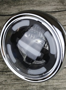 niversal Retro Motorcycle LED Headlamp for Cafe Racer Cruise