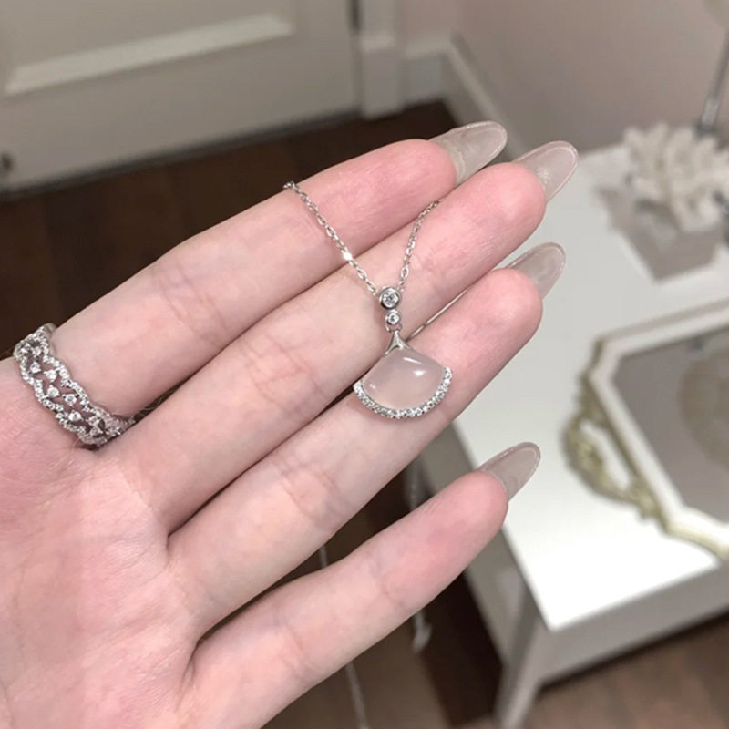 英国设计师cherry kitty新中式s925银扇形项链女复古白玉髓吊坠小