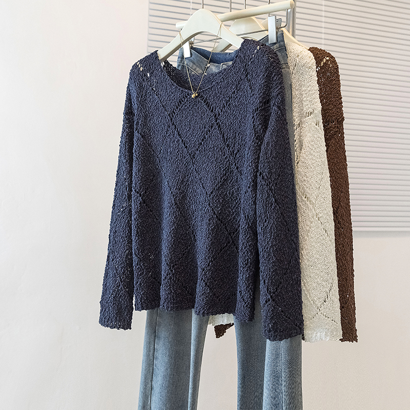 实拍大码秋款女装新款韩系菱格纹显瘦针织衫镂空宽松减龄遮肚上衣