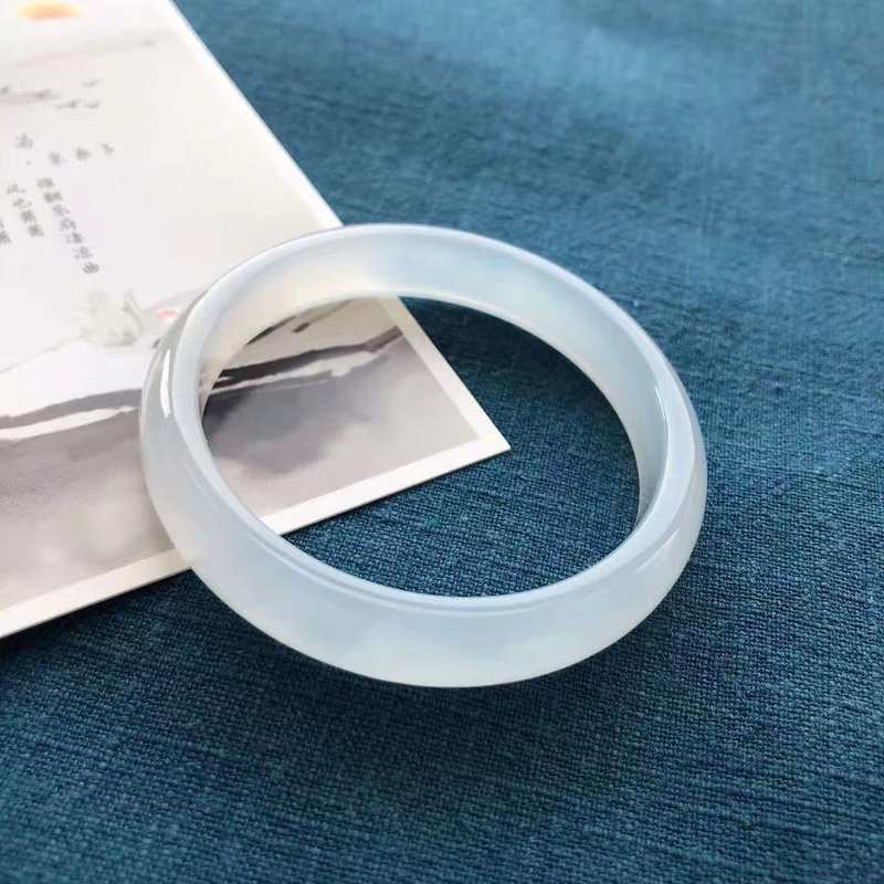 手镯白玛瑙天然细条证书白玉玉髓镯子冰种圆少女新疆原色白色女髓