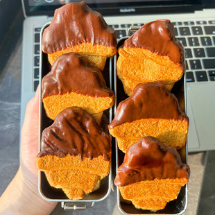 面包饼干下午茶网红零食 巧克力可颂牛角包早餐法式 被压扁 可颂