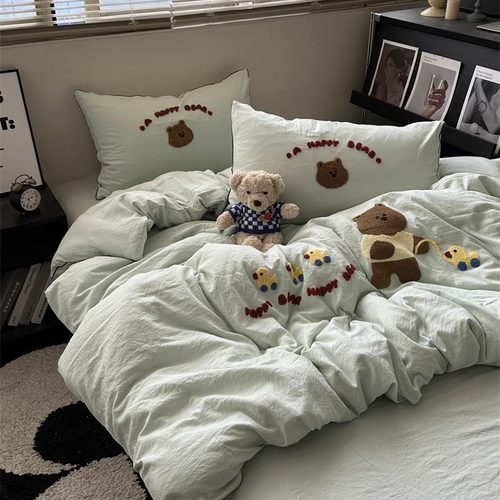 温柔少女毛巾绣小熊水洗棉四件套