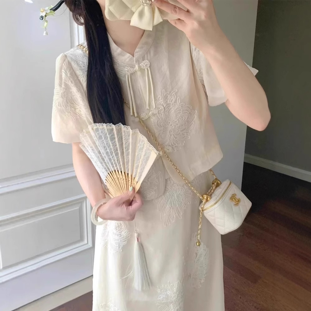 夏季新中式国风套装裙2025新款女装设计感别致改良旗袍裙子两件套