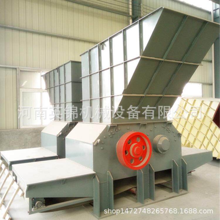 重型木头木材粉碎机树桩树根粉碎机车载式树疙瘩破碎机