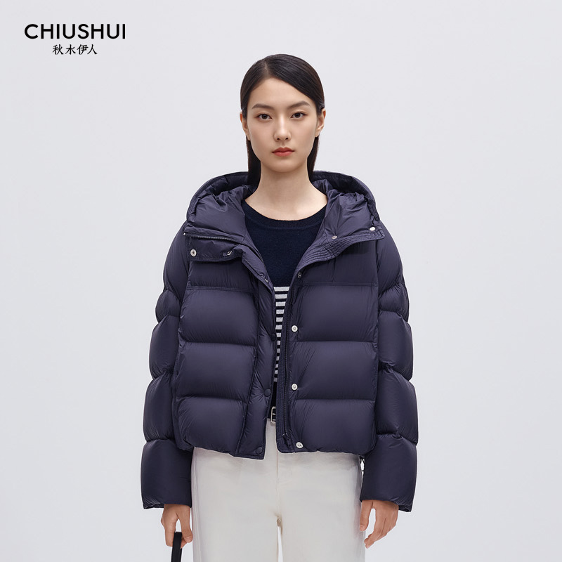 入淘宝群看折扣 秋水伊人专柜25冬藏青泡芙羽绒服15410af152002