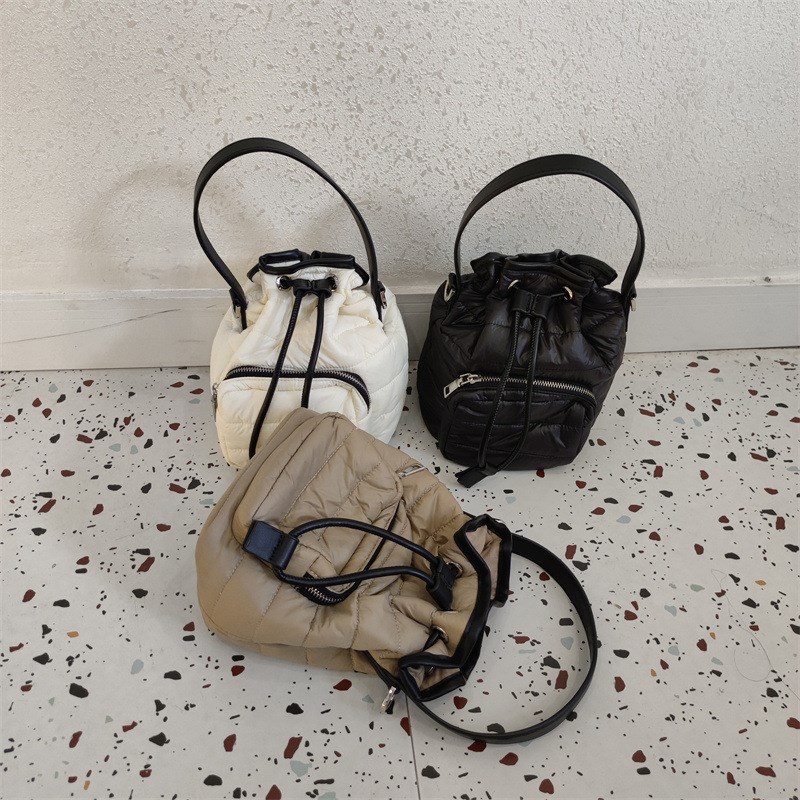 Retro Checkered Texture Bucket Bag Nylon Puffer Leisure Cros