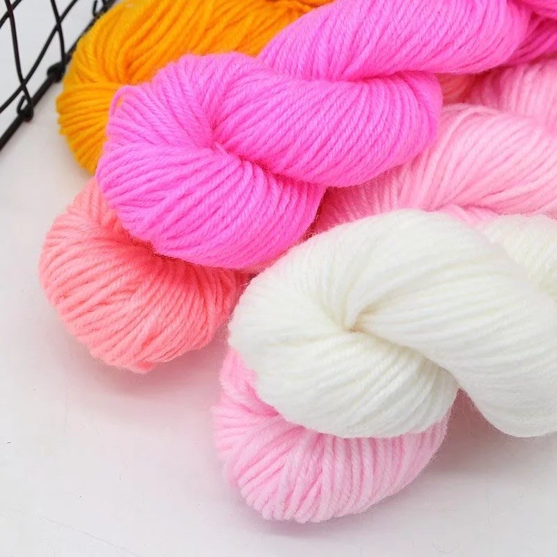 Pure Acrylic Yarn Mediumthick Wool Yarn for Handknitted Croc