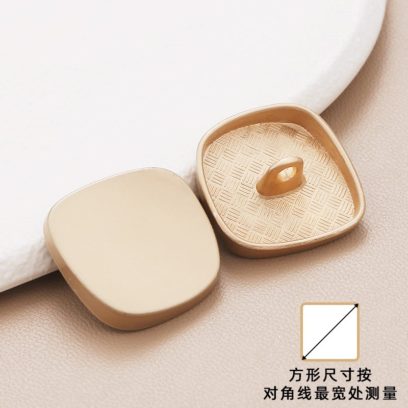 Highlights Metal Hand Sewing Button Knitted Sweater Alien Al