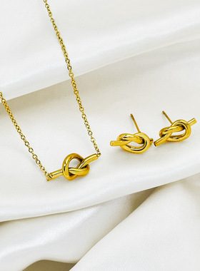 英国Chrry Koop打个心结项链女钛钢不掉色锁骨链短款爱心简约