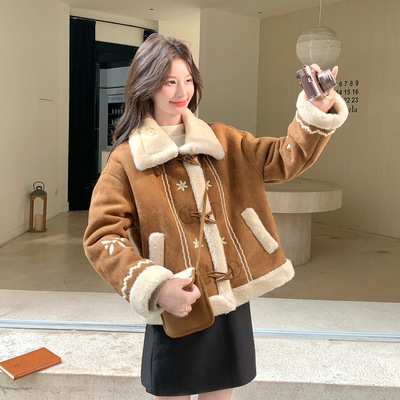 法国Gentle Motto重工雪花刺绣皮毛一体外套女冬季新款复古牛角扣