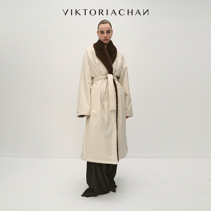 VIKTORIACHAN25/26秋冬成衣系列新品 拼接皮草翻领长款大衣外套