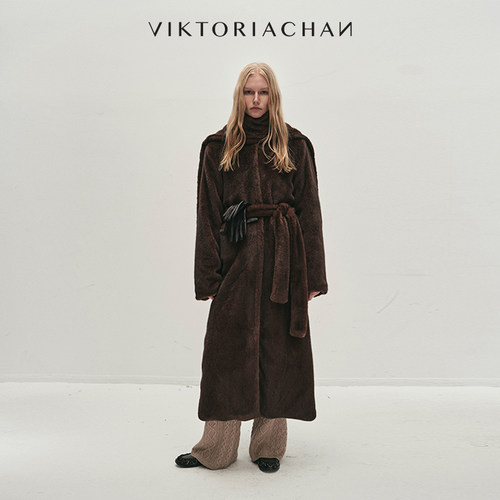 VIKTORIACHAN25/26秋冬成衣系列新品 圆领系带环保皮草长款大衣