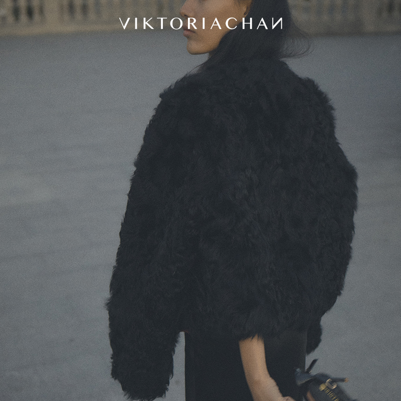 VIKTORIACHAN短款廓形皮草外套