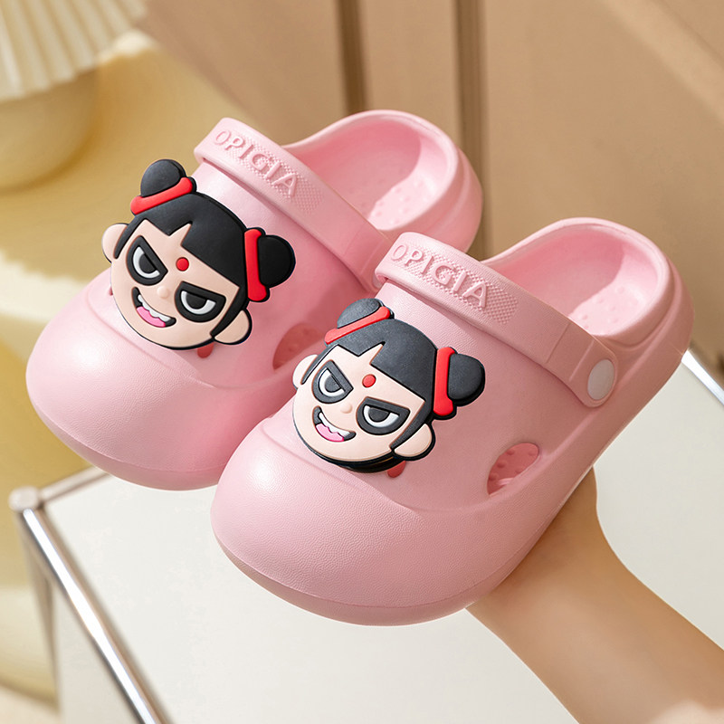 卡通可爱哪吒儿童洞洞鞋男女童夏季居家厚底中大童宝宝外穿凉拖鞋