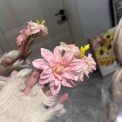 早春款新中式温柔粉色花朵发夹复古盘发丸子头簪花夹子氛围感发饰