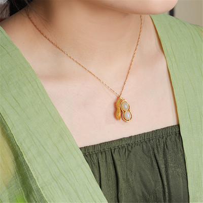 天然和田玉玉坠项链玉石长生果