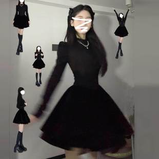 高级感法式气质黑色针织连衣裙子女秋冬季2025新款小个子蓬蓬短裙