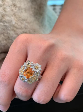 天然芬达石花瓣雏菊18K钻石戒指