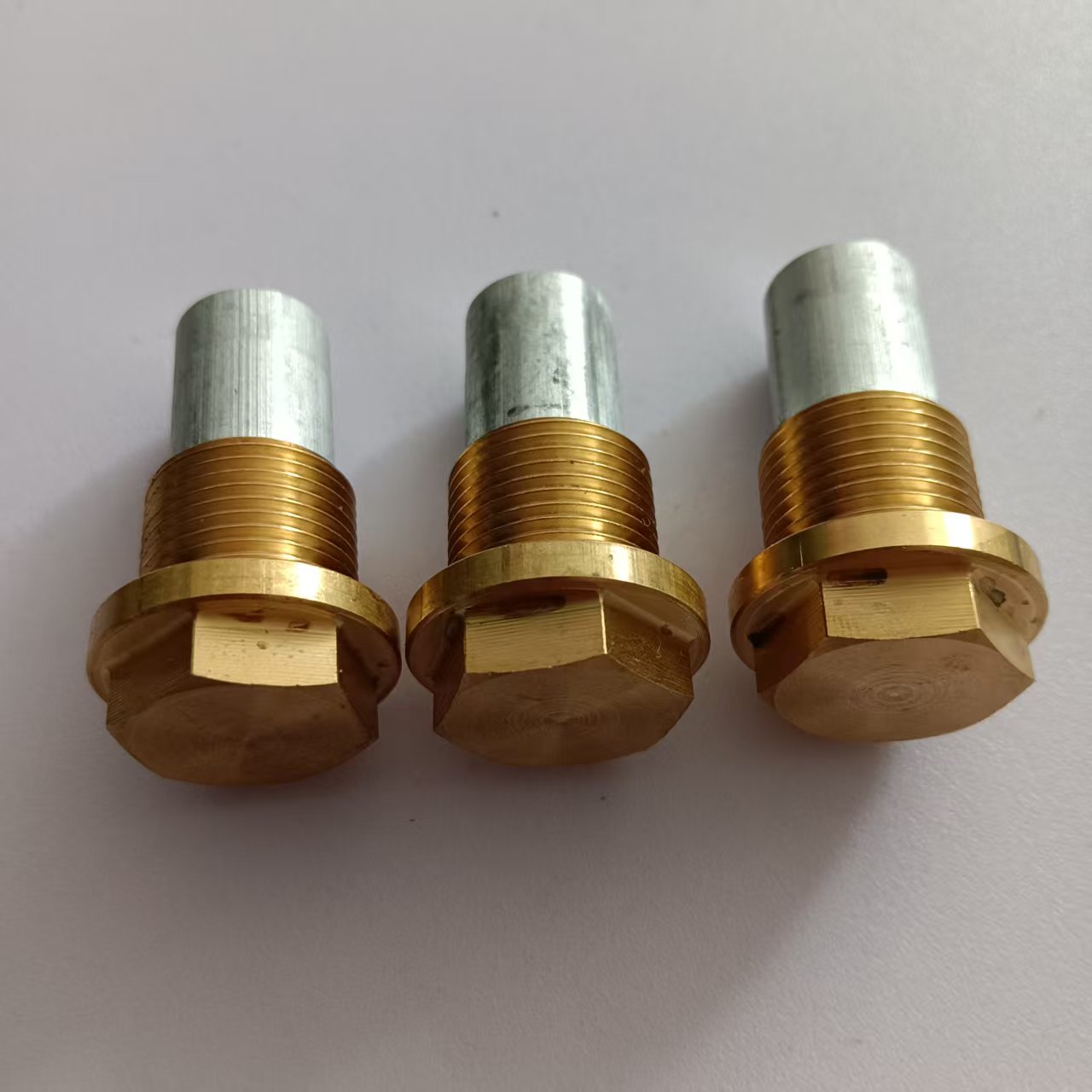 船用热交换器防腐芯棒芯柱水箱热交换器锌块船用防腐淡水箱芯棒