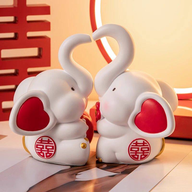 ぃ新婚礼物送新人可爱情侣对象摆件订婚客厅婚房装饰送新娘结婚礼