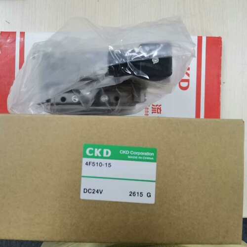 议价D正品电磁阀4F510-15 DC24V