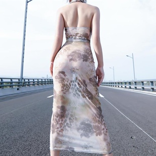 猎奇裙子后ma车展约会短裙私她丰夸张反差连衣荡领a字涩冲刺胯谷