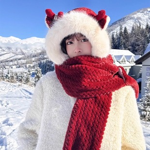 意大利BV毛绒连手套围巾一体帽子圣诞新年红色可爱保暖防寒三件套