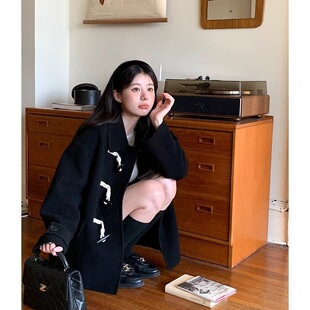 感牛角扣短款羊毛呢外套女秋冬季新款夹棉加厚小个子呢子大衣