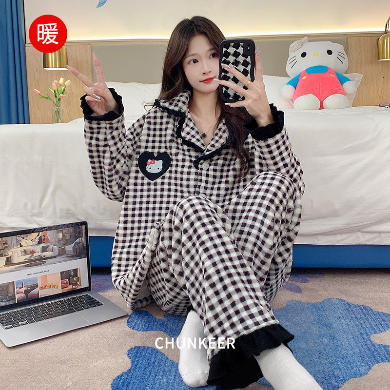 保暖法兰绒睡衣女款冬季新款加厚加绒可爱家居服秋冬款长毛绒套装