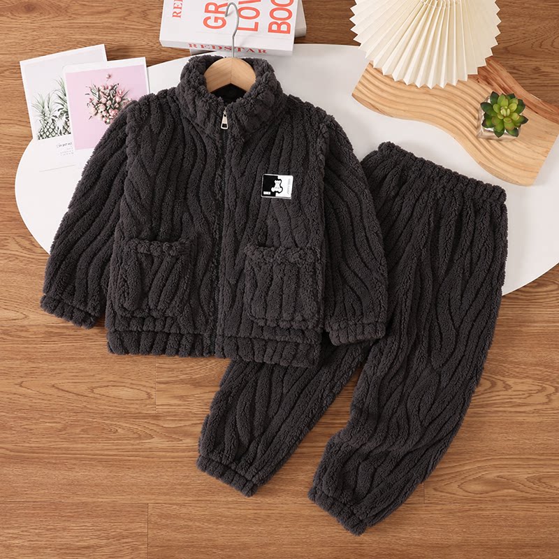 法兰绒儿童家居服秋冬加厚套装