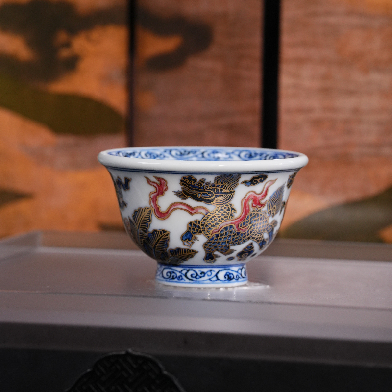 逸古堂丨描金青花釉里红麒麟牡丹小压手杯60cc景德镇陶瓷