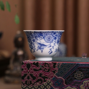 逸古堂 景德镇陶瓷纯手工茶杯茶具 清风系列蝶恋花花神杯 60ML