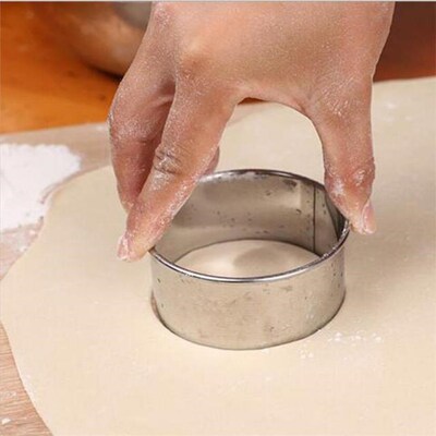 3 Sizes Round Stainless Steel Dumplings Wrappers Molds Set C