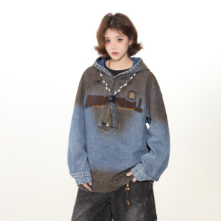 出前一町早秋款 休闲宽松上衣 复古做旧刺绣连帽套头卫衣男女同款