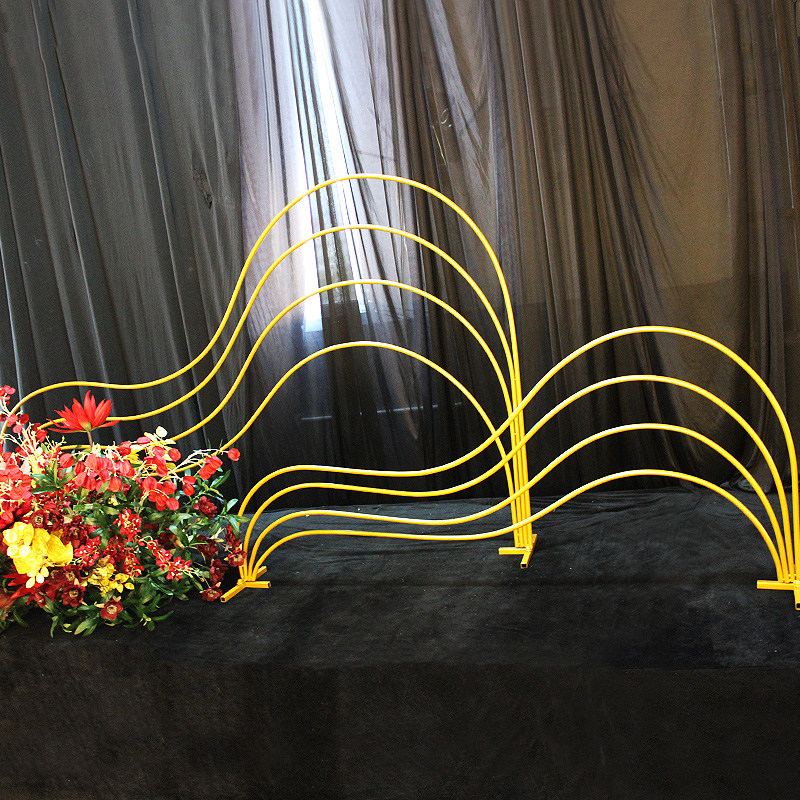 新款婚庆道具假山摆件舞台背景装饰线条山形路引婚V礼布置半壁江