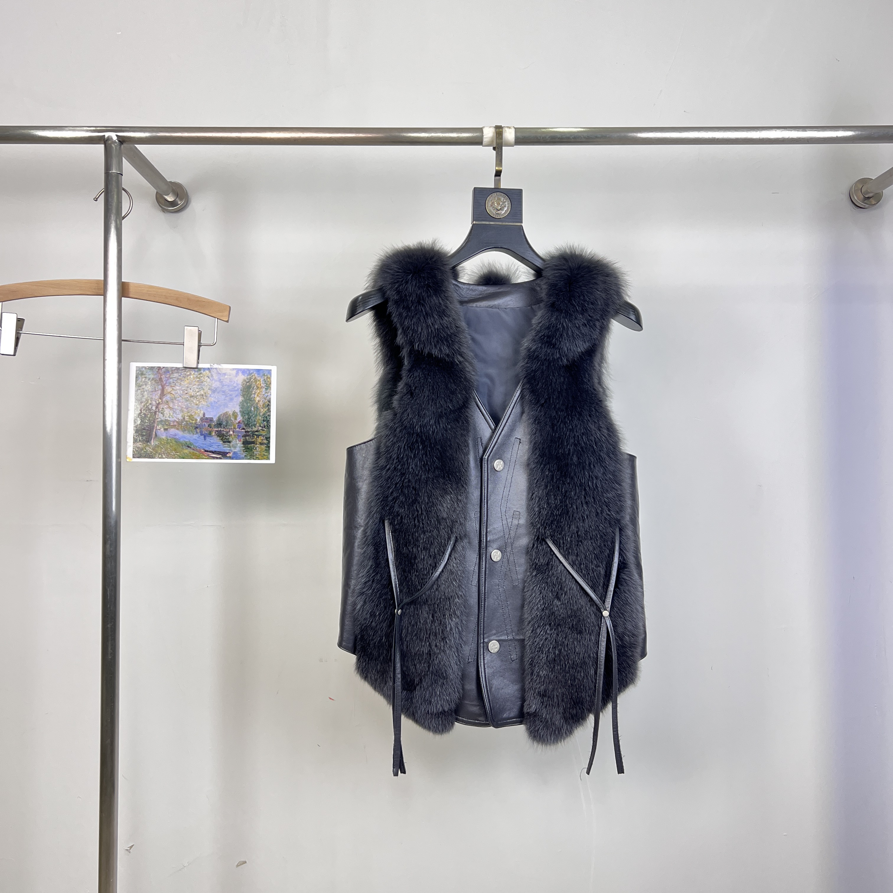 米米设计皮衣外套年轻时尚气质皮草(含100狐狸毛)FM 102