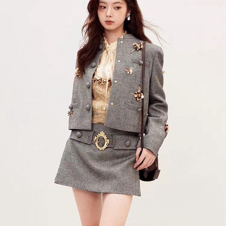 米米人字纹重工订珠花朵短外套+半身裙套装(配腰带)A9378